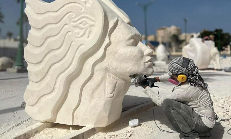 فعاليات "سيمبوزيوم الملكة الدولي للنحت"