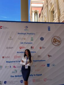 مشاركة نورين السيد طالبة القانون بالجامعة الألمانية في المحاكاة الدولية للمناخ «COP 31»